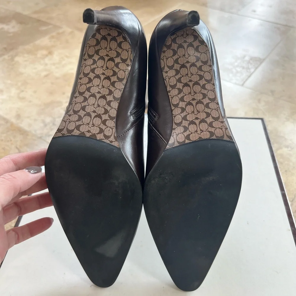 New with box Size 8.5 Coach Marin Brown Calf Leather Stiletto Boots - Picture 4 of 8